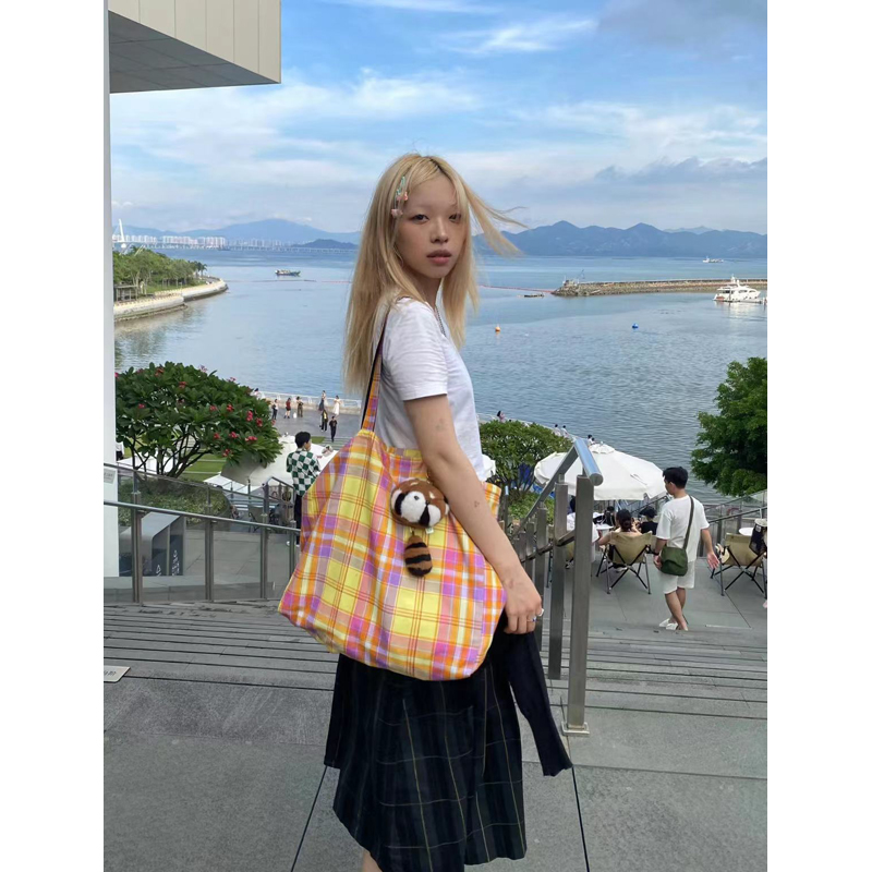 Retro Plaid Casual Canvas Tote Bag - Large Capacity Commuting Shoulder Bag for Autumn & Winter, Trendy Aesthetic Design Retro Plaid Casual Canvas Tote Bag - Large Capacity Commuting Shoulder Bag for Autumn & Winter, Trendy Aesthetic Design