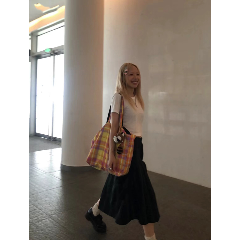 Retro Plaid Casual Canvas Tote Bag - Large Capacity Commuting Shoulder Bag for Autumn & Winter, Trendy Aesthetic Design Retro Plaid Casual Canvas Tote Bag - Large Capacity Commuting Shoulder Bag for Autumn & Winter, Trendy Aesthetic Design