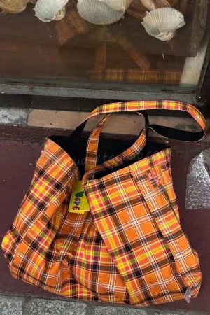 Retro Plaid Orange Tote Bag - Versatile High-Capacity Canvas Commuting Underarm Bag for Everyday Style