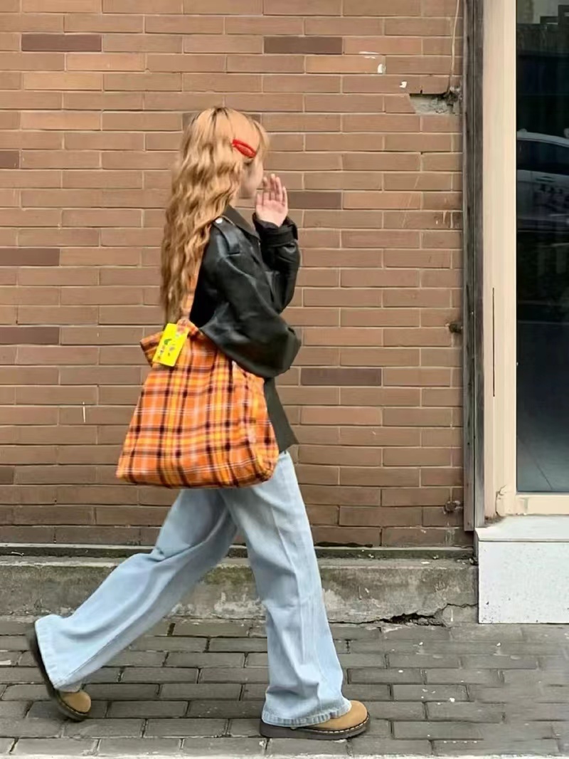 Retro Plaid Orange Tote Bag - Versatile High-Capacity Canvas Commuting Underarm Bag for Everyday Style Retro Plaid Orange Tote Bag - Versatile High-Capacity Canvas Commuting Underarm Bag for Everyday Style