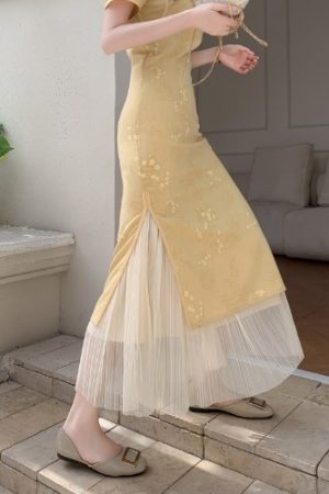 Retro Qipao Inner Slip Dress with Mesh Pleated Half Skirt, Layered Lace Solid Color Flared Design, Perfect for Y2K Fashion