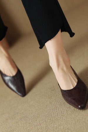 Retro Square-Toe Flats for Women - Soft Leather, Slip-On Comfort, Vintage-Inspired Grandma Shoes