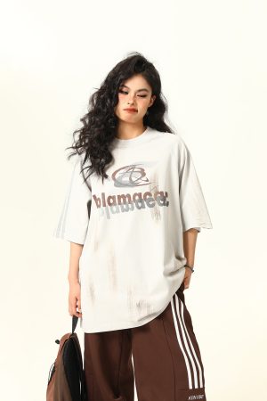 Retro Street Graffiti Letter Short-Sleeve T-Shirt for Men and Women, Loose Fit High Street Trendy Top, 90s Inspired Fashion