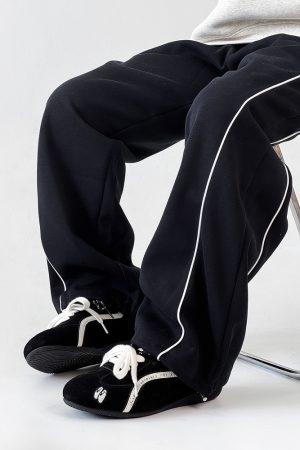 Retro Thin-Soled Casual Sneakers for Men and Women - Versatile Flat-Bottom Sports Shoes for 90s Inspired Style