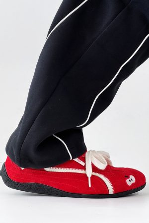 Retro Thin-Soled Casual Sneakers for Men and Women - Versatile Flat-Bottom Sports Shoes for 90s Inspired Style