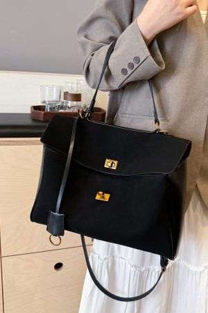 Retro Tote Bag for Women, Large Capacity Commuter Shoulder Bag, Sweet and Cool Travel Handbag, Stylish Everyday Tote