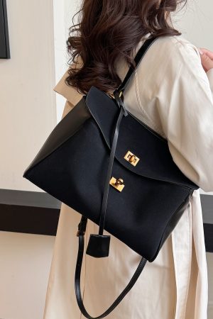 Retro Tote Bag for Women, Large Capacity Commuter Shoulder Bag, Sweet and Cool Travel Handbag, Stylish Everyday Tote