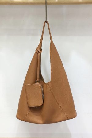 Retro Triangle Tote Bag for Women - Large Capacity Soft Leather Shoulder Bag in Minimalist Style, Perfect for Casual Outfits