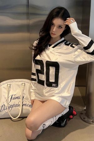 Retro V-Neck Long Sleeve T-Shirt for Women, Spring Rugby Jersey, Loose Fit Sports Top, 90s Inspired Fashion