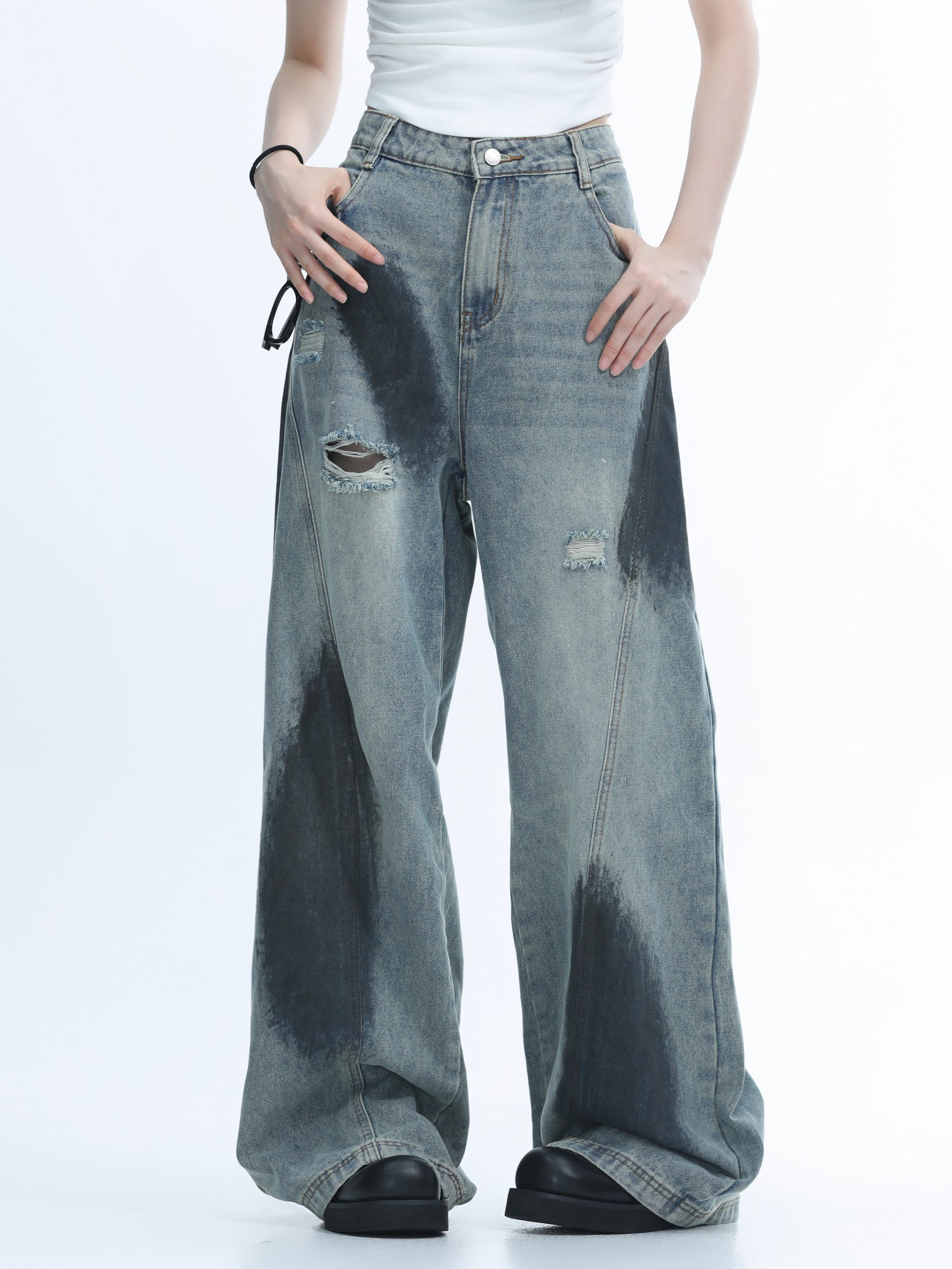 Ripped Graffiti Wide-Leg Jeans for Women - American High Street Straight Loose Floor-Length Pants Ripped Graffiti Wide-Leg Jeans for Women - American High Street Straight Loose Floor-Length Pants