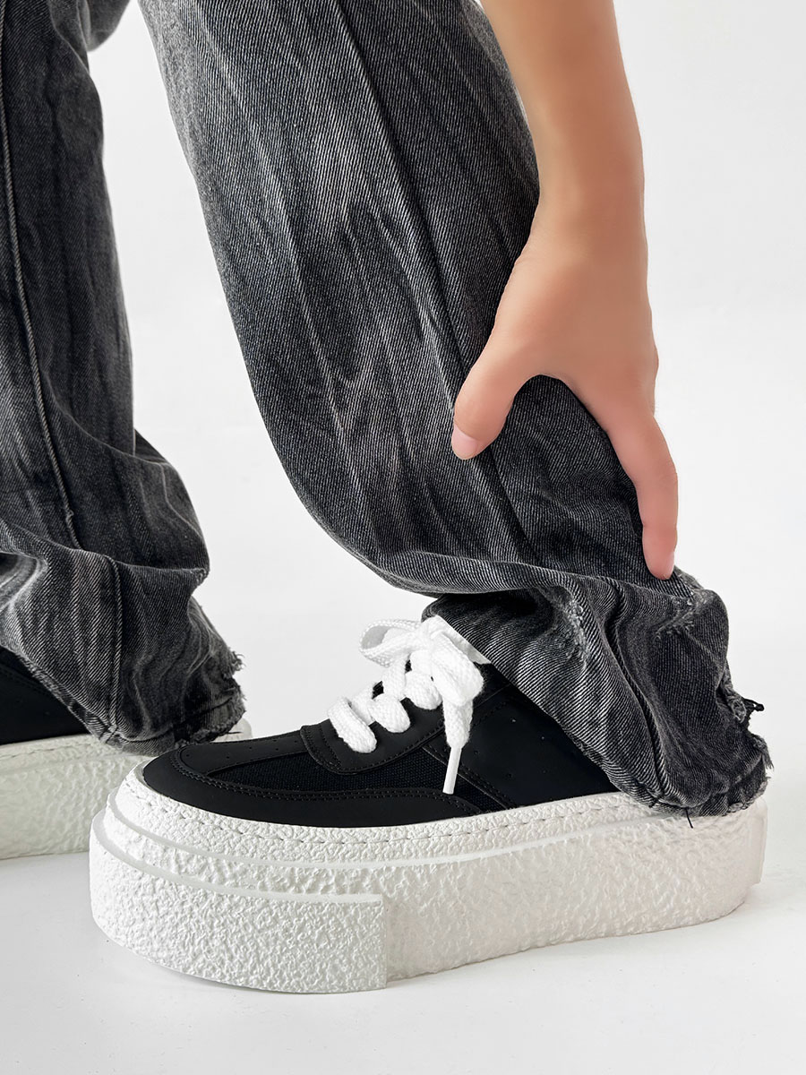 Round-Toe Thick-Soled Canvas Shoes for Teenagers - Height-Increasing White Platform Biscuit Shoes in Korean Style Round-Toe Thick-Soled Canvas Shoes for Teenagers - Height-Increasing White Platform Biscuit Shoes in Korean Style