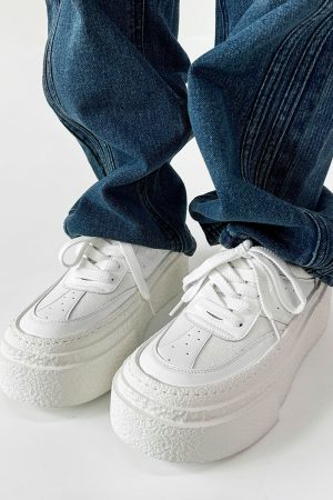 Round-Toe Thick-Soled Canvas Shoes for Teenagers - Height-Increasing White Platform Biscuit Shoes in Korean Style