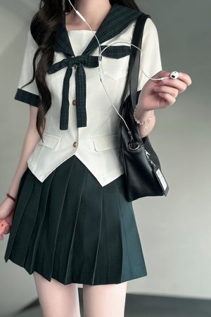 Sailor Suit JK Uniform Academy Style Pudding Bear Summer Set with Spliced Checkered Design and Waist-Defined Fit