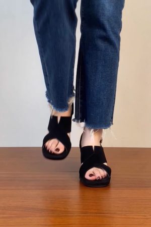 Sanded Sheepskin Cross-Strap Chunky Heel Open-Toe Sandals for Women - Summer 2025 Black Roman High Heels Fashion Footwear