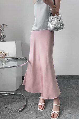 Satin Half Skirt with Diagonal Cut, Flared Design, High Waist, Silky Elastic Waist, Versatile Glossy Mid-Length Acetate Skirt