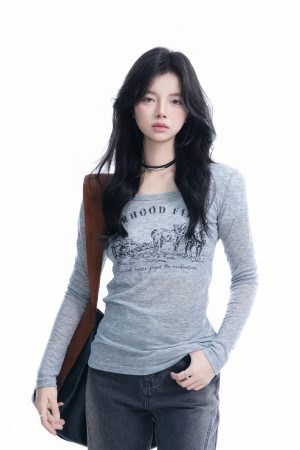 Sexy Slim-Fit Knitted Sweater for Women - American Style Round Neck Long Sleeve T-Shirt, Casual Chic Fashion, Perfect for Y2K Looks