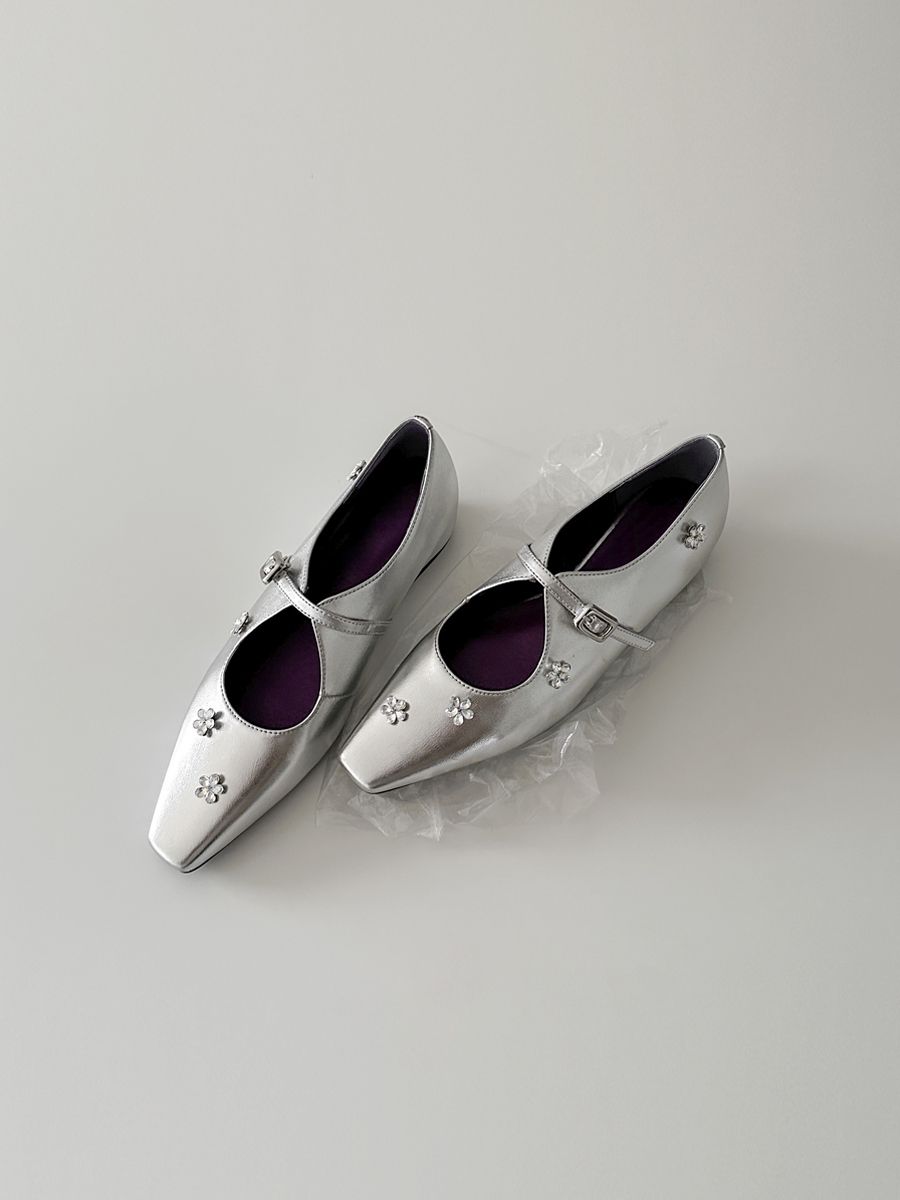 Sheepskin Mary Jane Shoes for Women with Silver Strap, Rhinestone Flower Detail, Height-Increasing, Square-Toe Design Sheepskin Mary Jane Shoes for Women with Silver Strap, Rhinestone Flower Detail, Height-Increasing, Square-Toe Design