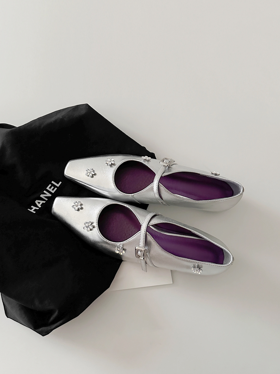 Sheepskin Mary Jane Shoes for Women with Silver Strap, Rhinestone Flower Detail, Height-Increasing, Square-Toe Design Sheepskin Mary Jane Shoes for Women with Silver Strap, Rhinestone Flower Detail, Height-Increasing, Square-Toe Design