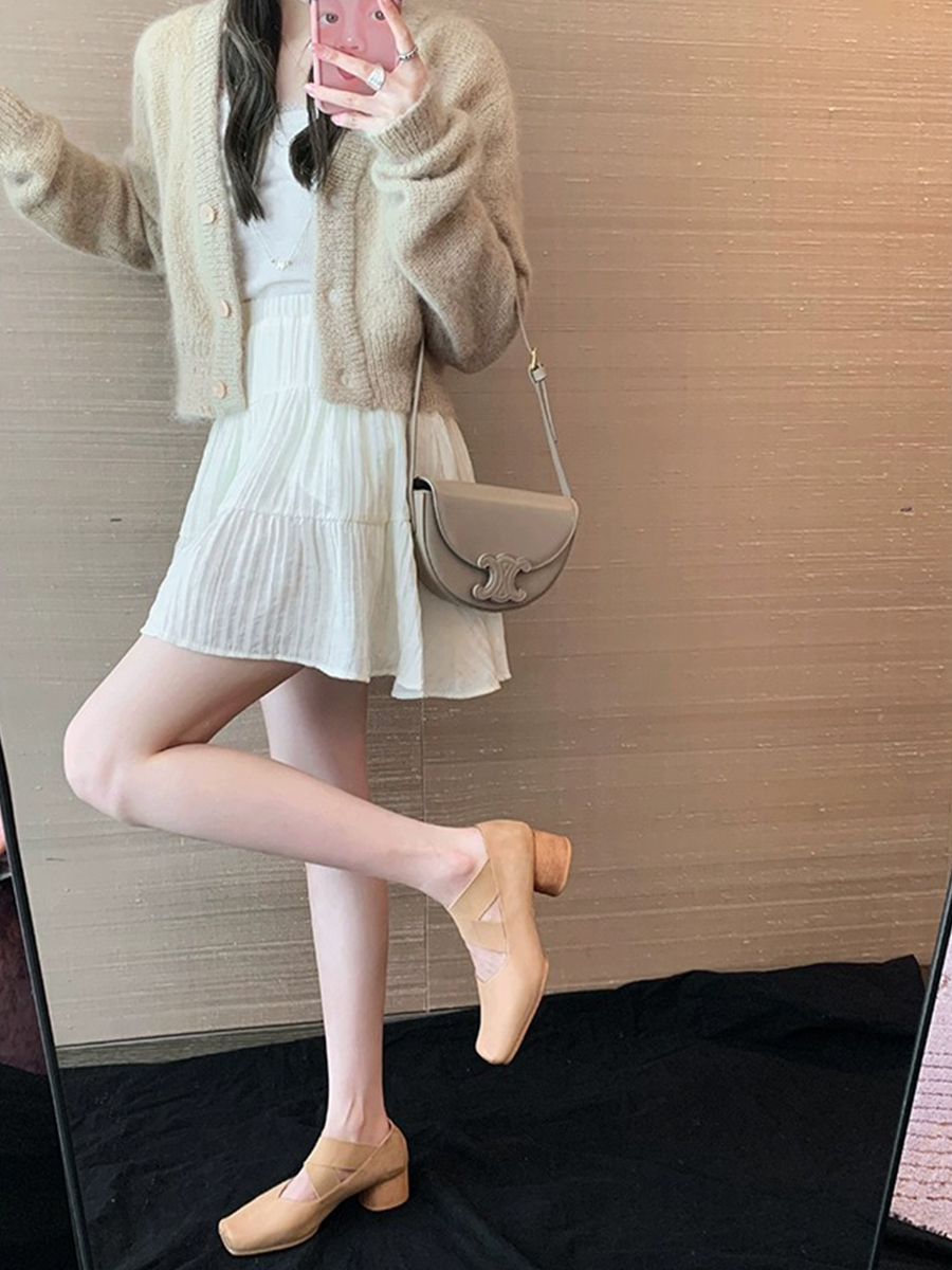 Sheepskin Square-Toed Ballet Shoes for Women, Cross-Strap Pig-Nose Retro Flat Chunky Heel Loafers Sheepskin Square-Toed Ballet Shoes for Women, Cross-Strap Pig-Nose Retro Flat Chunky Heel Loafers