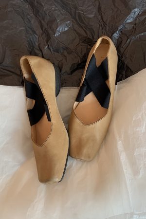 Sheepskin Square-Toed Ballet Shoes for Women, Cross-Strap Pig-Nose Retro Flat Chunky Heel Loafers