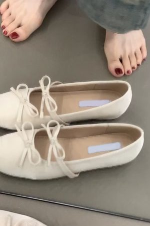 Sheepskin Square-Toed Bow Ballet Shoes - French Style Hidden Height Mary Jane Flats for Evening Wear & Casual Chic