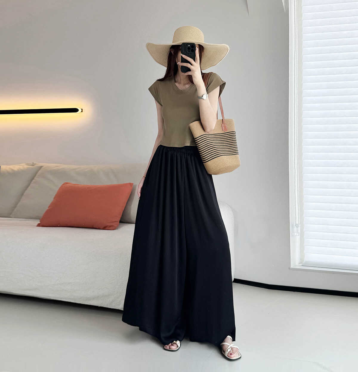 Sheer Chiffon Wide-Leg Pants - Lightweight, Slimming Effect, Wrinkle-Resistant, Cool Summer White with Pockets Sheer Chiffon Wide-Leg Pants - Lightweight, Slimming Effect, Wrinkle-Resistant, Cool Summer White with Pockets