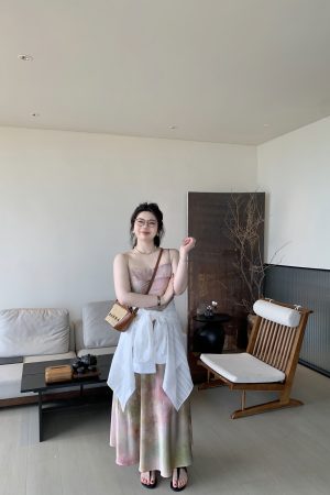 Silky Satin Plus-Size Camisole Dress with Blurred Light Sensation for Beach Vacation, Plus-Size Summer Fashion