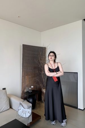 Silky Satin Plus-Size Camisole Dress with Blurred Light Sensation for Beach Vacation, Plus-Size Summer Fashion