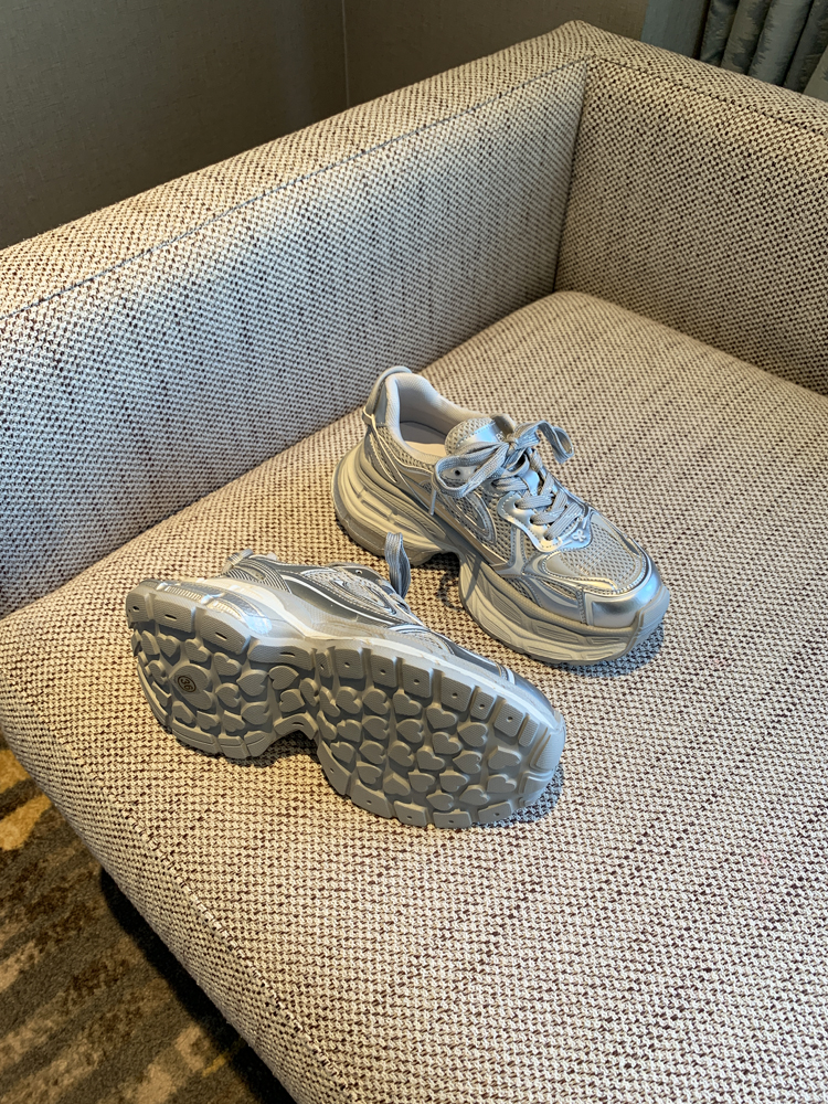 Silver Dad Shoes for Women - 2025 Spring Thick-Soled Height-Increasing Mesh Casual Sneakers, Trendy Y2K Athleisure Footwear Silver Dad Shoes for Women - 2025 Spring Thick-Soled Height-Increasing Mesh Casual Sneakers, Trendy Y2K Athleisure Footwear