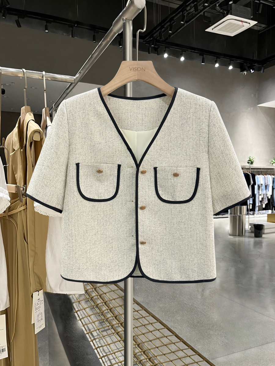 Silver Gray French-Style Women's Wind Suit Jacket - Thin Summer Trendy Top for Socialites and Internet Celebrities, 2025 Fashion Silver Gray French-Style Women's Wind Suit Jacket - Thin Summer Trendy Top for Socialites and Internet Celebrities, 2025 Fashion