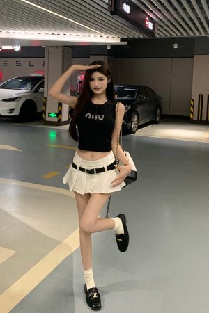 Sleeveless Ice Silk Knitted Crop Top - Luna Lona Little Fragrance Style Summer Vest for Women, Slim Fit, Trendy College Look