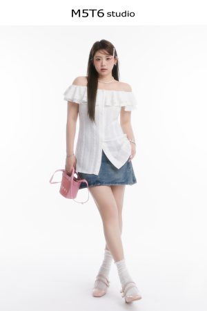 Slightly Chubby Cream Off-Shoulder Waist-Defining French Top for Y2K Style with Denim Mini Skirt