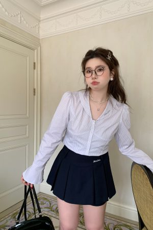 Slightly Chubby Minimalist White Long Sleeve Shirt with Waist Stripes - Trendy Casual Top for Everyday Wear