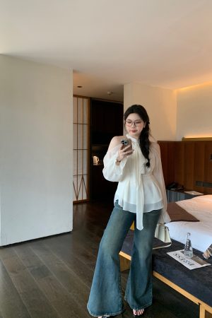 Slightly Chubby Plus Size Strapless Halter Neck Shirt - Blurry Irregular Flowing Design for a Stylish Waist-Defining Look