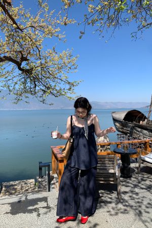 Slightly Chubby Sweetheart Bomber Denim Cami Top - Loose Sleeveless Plus Size Outerwear for Casual Y2K Style