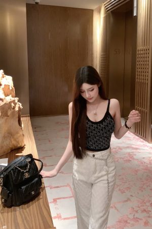 Slim Fit Diamond Back Vest Camisole with Built-In Chest Pad - Pure Desire Design, Stylish 90s Inspired Top