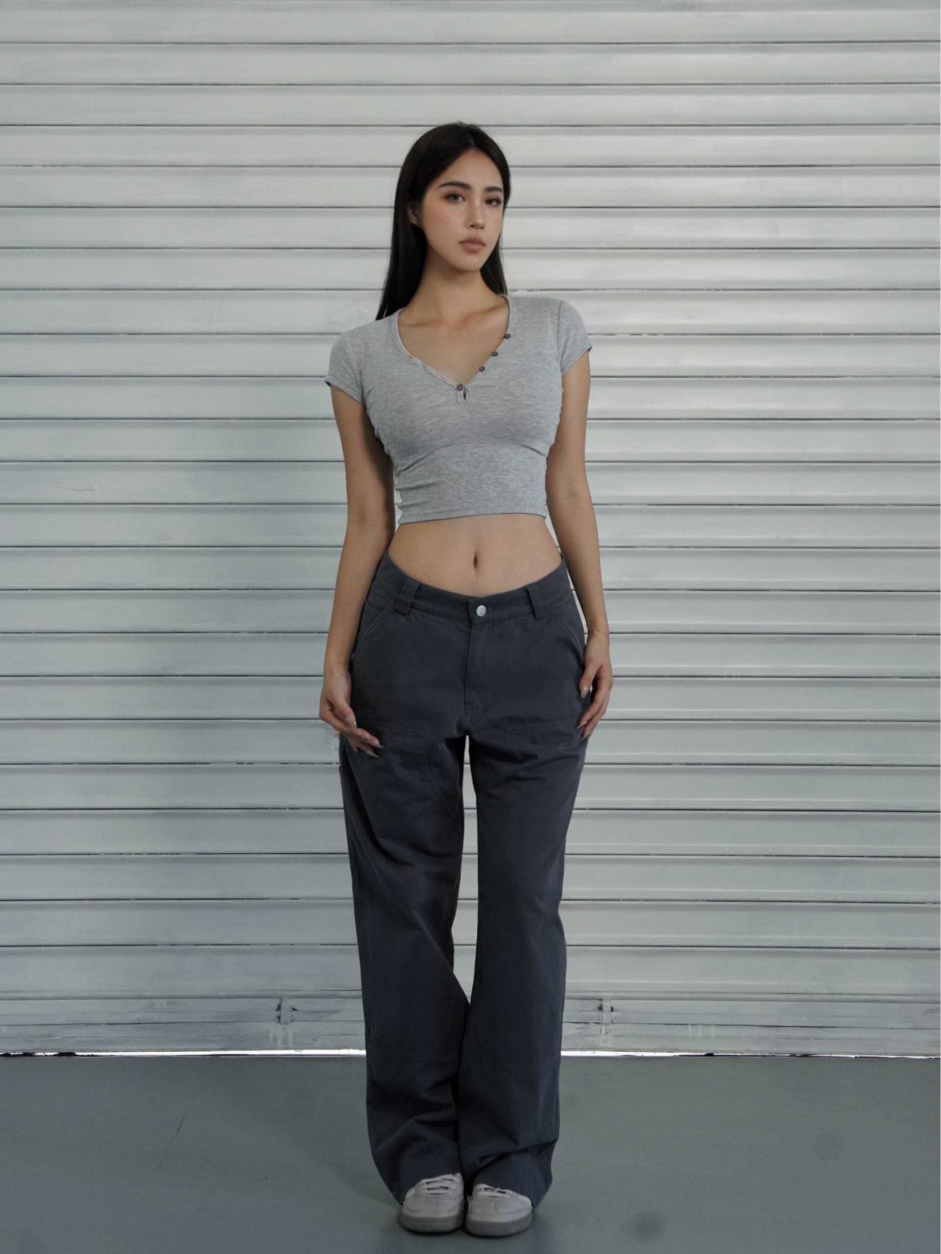 Slim Fit Short Sleeve Buttoned T-Shirt - Versatile Basic Top for Everyday Wear, Perfect for Casual and Smart-Casual Styles Slim Fit Short Sleeve Buttoned T-Shirt - Versatile Basic Top for Everyday Wear, Perfect for Casual and Smart-Casual Styles