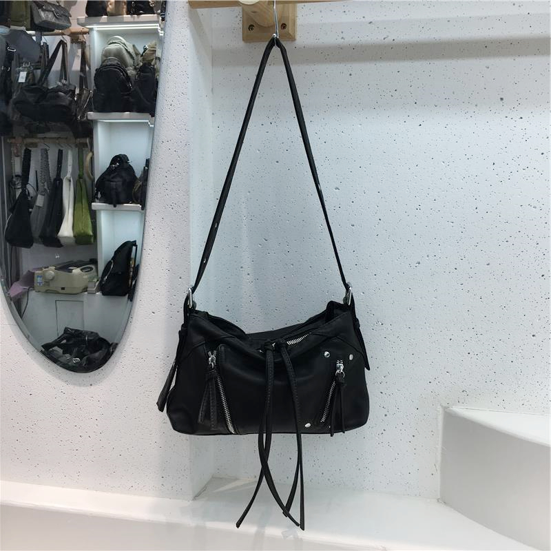 Soft Leather Fringe Underarm Bag - Casual Motorcycle Crossbody Tote for Commuters - 2024 Trendy Fashion Accessory Soft Leather Fringe Underarm Bag - Casual Motorcycle Crossbody Tote for Commuters - 2024 Trendy Fashion Accessory