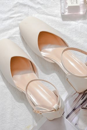 Soft-Soled Closed-Toe Sandals for Women - Italian Style, Non-Fatiguing, Perfect for Spring/Summer 2024