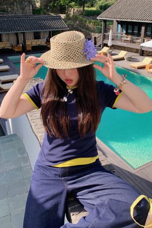 Solid Color Round Neck Short Sleeve T-Shirt for Women - Slim Fit Waist-Cinching Summer Top 2025, Flattering Shoulder Design