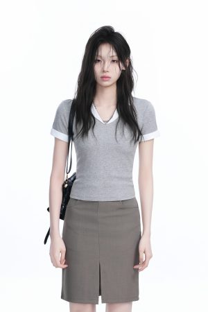 Spicy Girl College Style Fake Two-Piece Lapel Short Sleeve T-Shirt for Women - Fitted Shoulder Top, Trendy Y2K Fashion