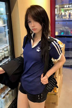 Spicy Girl College Style Polo Collar Short Sleeve T-Shirt with Cherry Embroidery - Slim Fit Color-Blocking Women's Summer Top