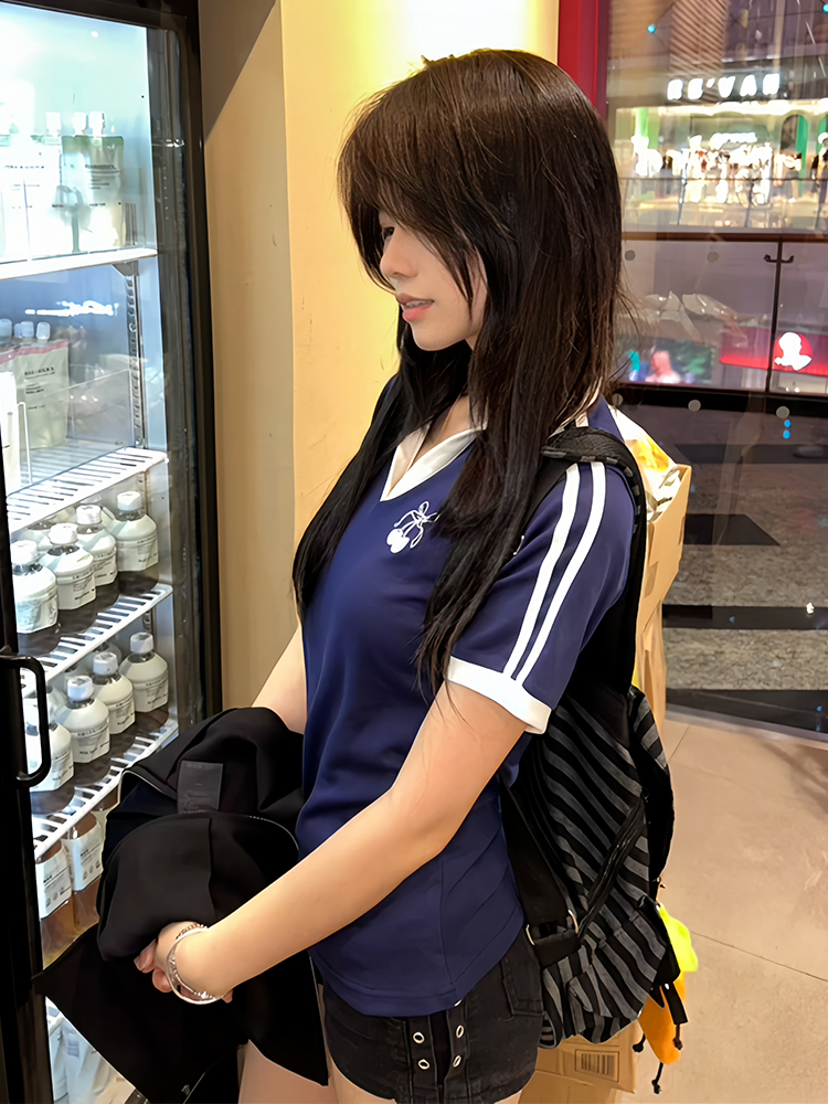 Spicy Girl College Style Polo Collar Short Sleeve T-Shirt with Cherry Embroidery - Slim Fit Color-Blocking Women's Summer Top Spicy Girl College Style Polo Collar Short Sleeve T-Shirt with Cherry Embroidery - Slim Fit Color-Blocking Women's Summer Top