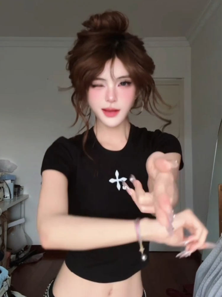 Spicy Girl Cross Print Shoulder T-Shirt for Women - Vintage Slim Fit Short Sleeve Top - Summer American Style Trend Spicy Girl Cross Print Shoulder T-Shirt for Women - Vintage Slim Fit Short Sleeve Top - Summer American Style Trend