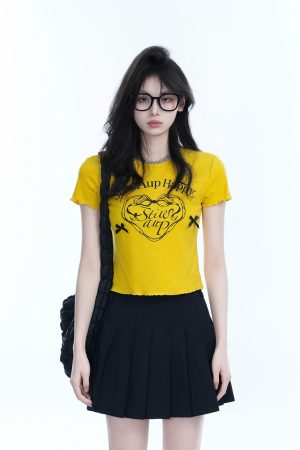 Spicy Girl Heart Bow Short Sleeve T-Shirt - American Style Slim Fit Top with Mountain Print - Y2K Fashion