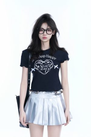 Spicy Girl Heart Bow Short Sleeve T-Shirt - American Style Slim Fit Top with Mountain Print - Y2K Fashion