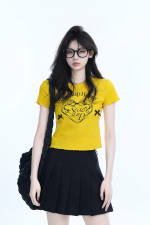 Spicy Girl Heart Bow Short Sleeve T-Shirt - American Style Slim Fit Top with Mountain Print - Y2K Fashion