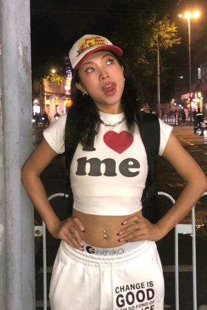 Spicy Girl Letter Print Slim-Fit Round Neck Short Sleeve T-Shirt for Women - American Style Summer Essential