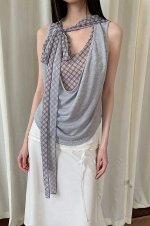 Spicy Girl Off-Shoulder Fake Two-Piece Sleeveless T-Shirt - Patterned Lazy Style Top for Women, Y2K and Casual Fashion