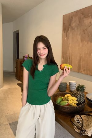 Split Hem Small Round Neck Knitted Short Sleeve T-Shirt for Women - Summer 2025 Niche Slim Fit Top, Perfect for 90s and Y2K Styles